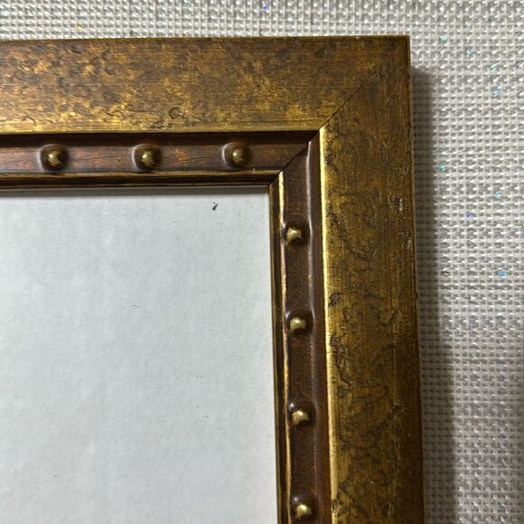 MILBURN Vintage Style Gold Brass Tone 5 x 7 Picture Frame - Picture 9 of 11